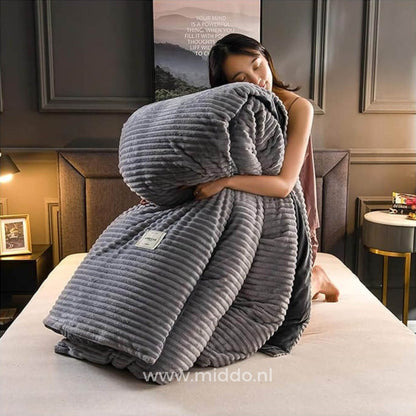 Velvet Fleece Duvet Cover | Wrap Yourself in Ultimate Comfort and Warmth for Cold Winter Nights